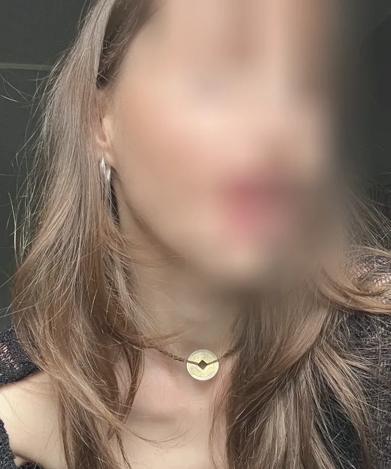Sophie, 28