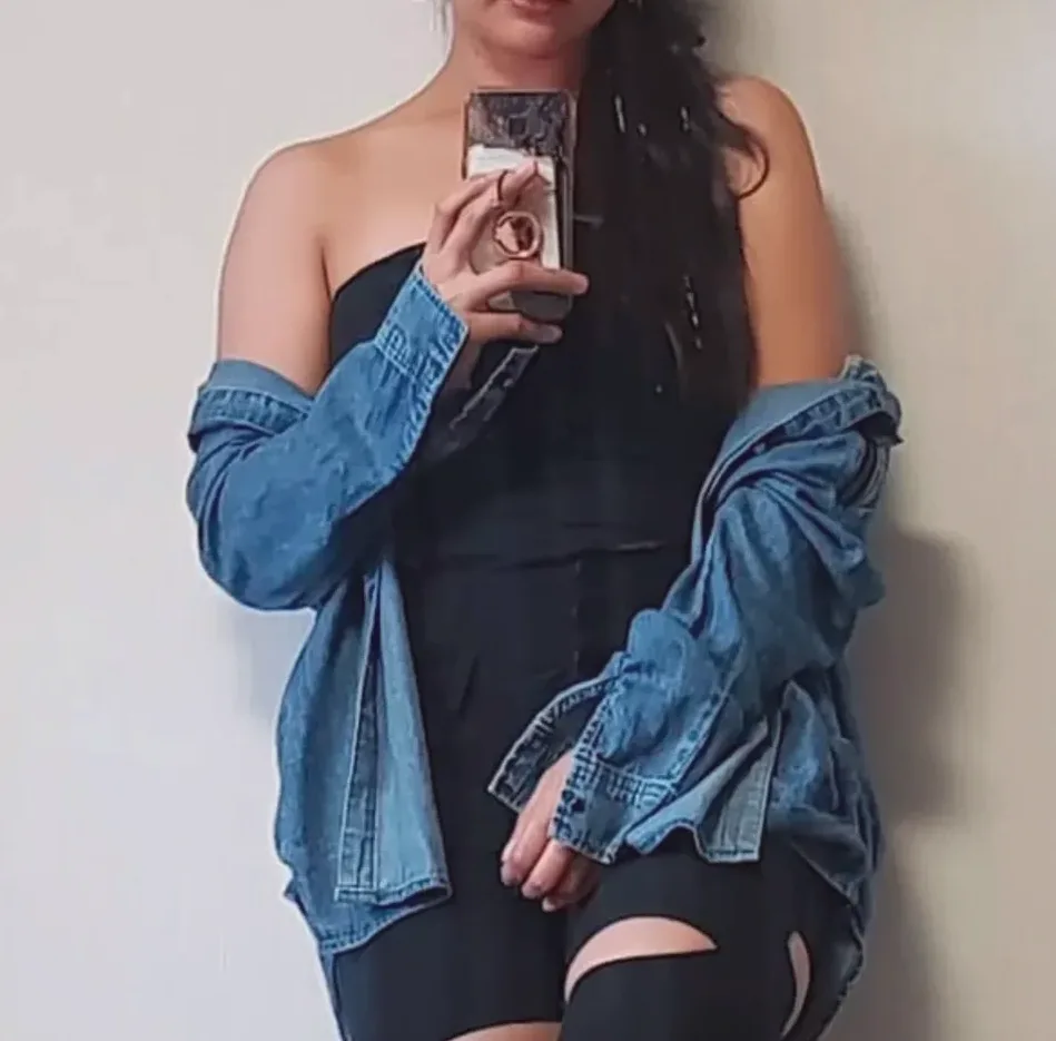 Sophie, 28